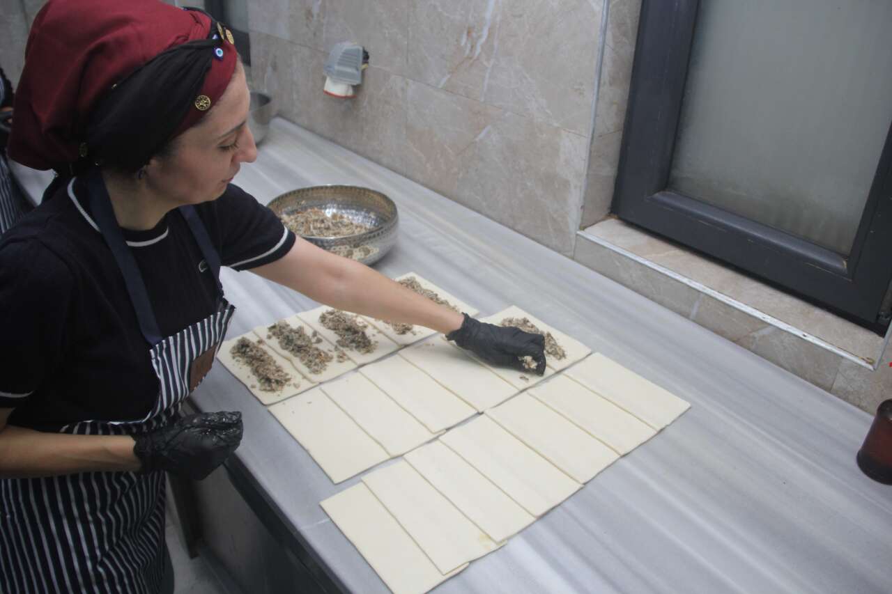 Simitte ezber bozan tarif! Hamsilisini yaptılar 9